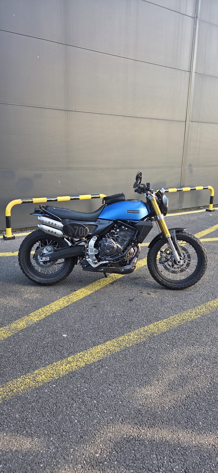FANTIC Caballero 700