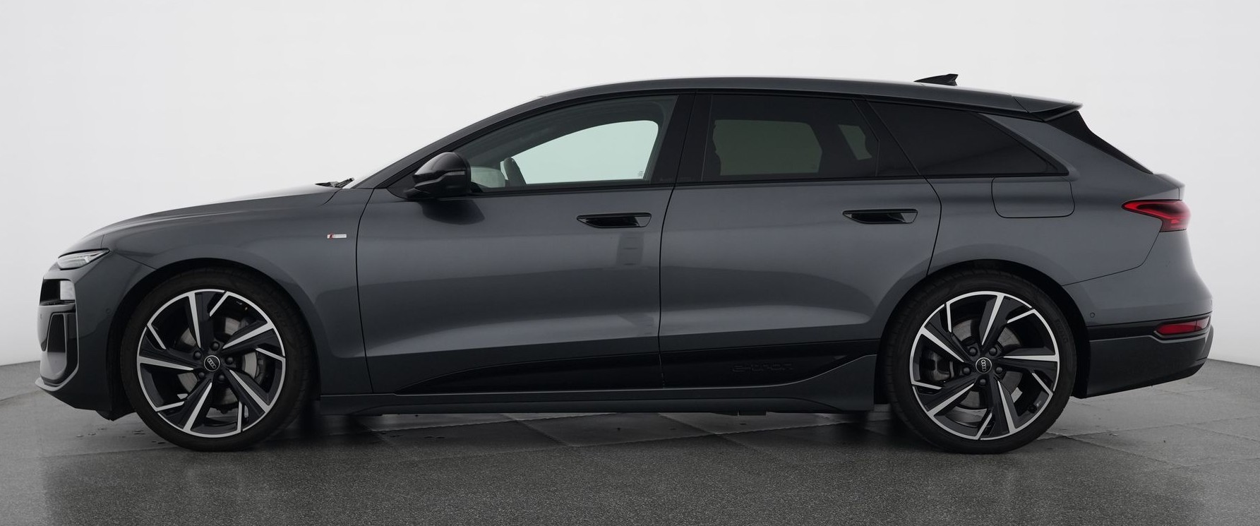AUDI A6 Avant e-tron quattro S-Line Tech pro mit Anhängerkupplung-image-1