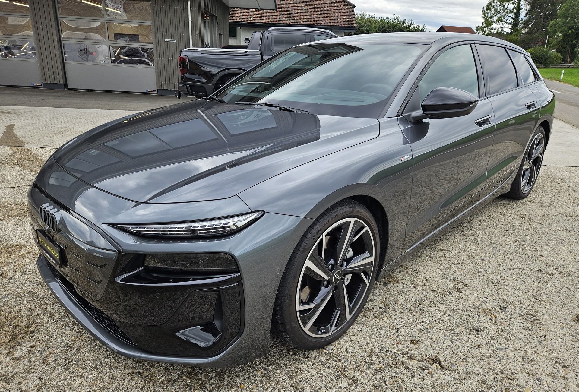 AUDI A6 Avant e-tron quattro S-Line Tech pro mit Anhängerkupplung-showroom-element-2