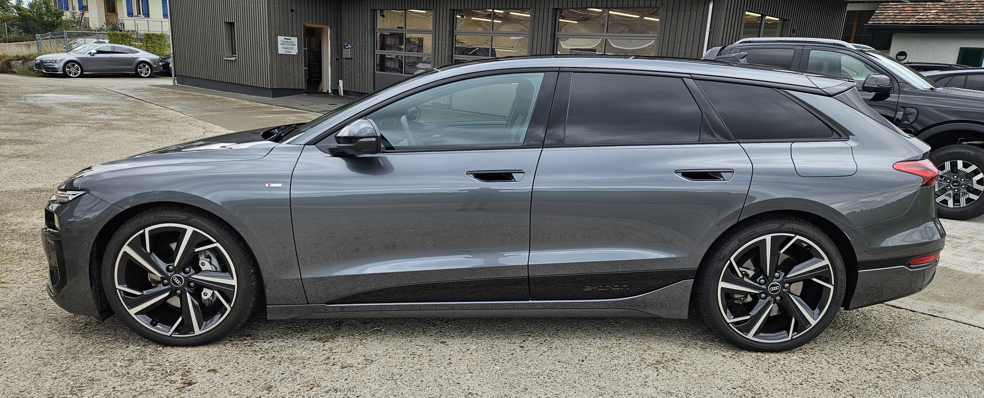 AUDI A6 Avant e-tron quattro S-Line Tech pro mit Anhängerkupplung-showroom-element-3