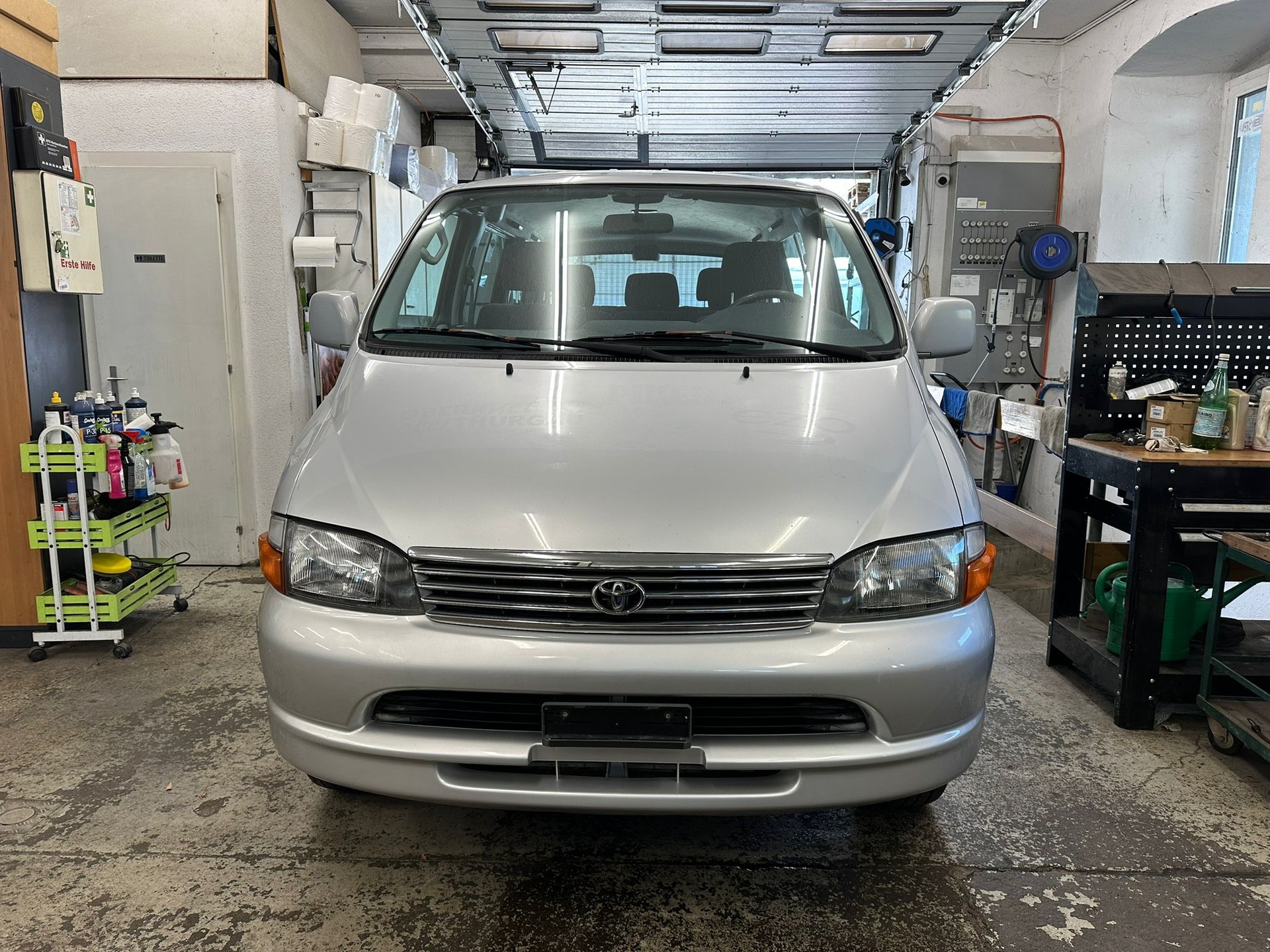 TOYOTA Hiace 2.7 GL Wagon 4x4