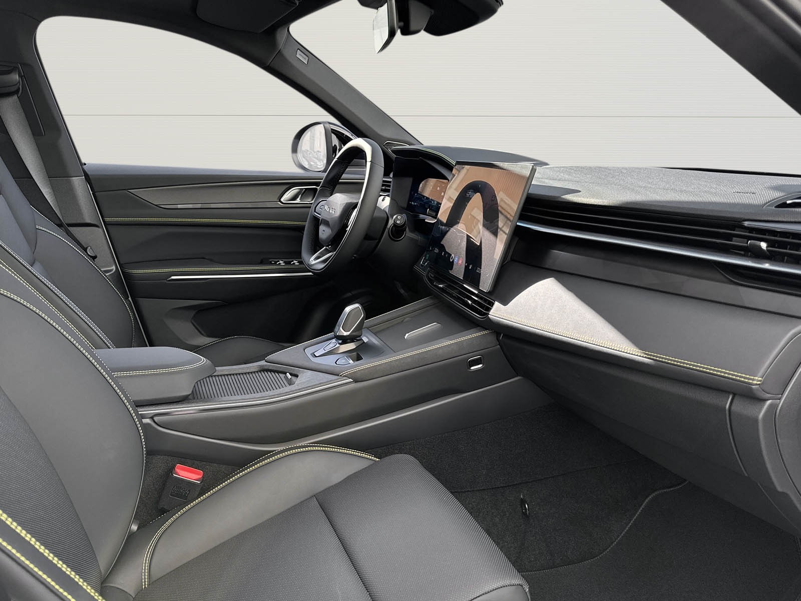 LYNK & CO 01 1.5 PHEV More-image-8