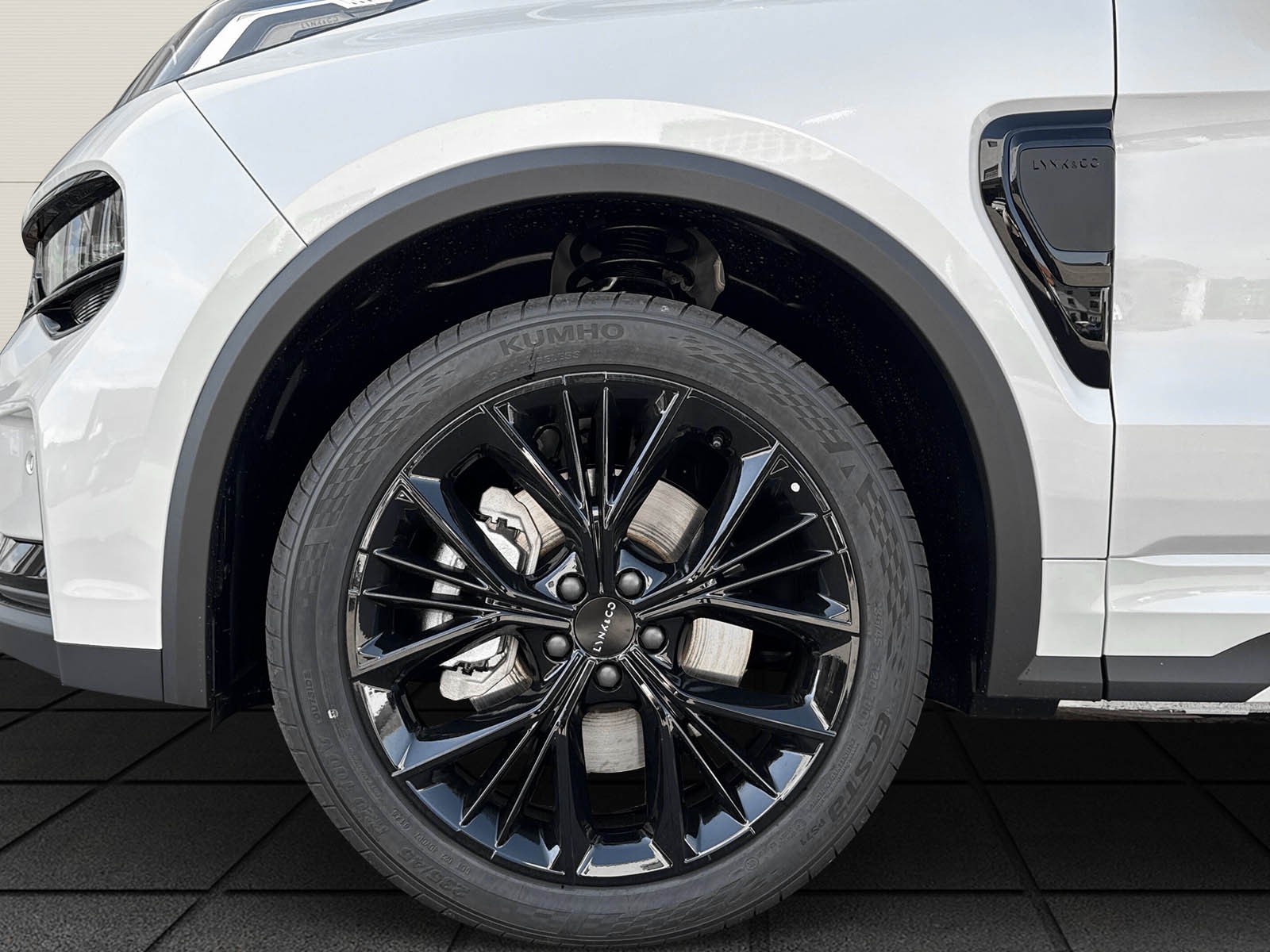 LYNK & CO 01 1.5 PHEV More-image-5