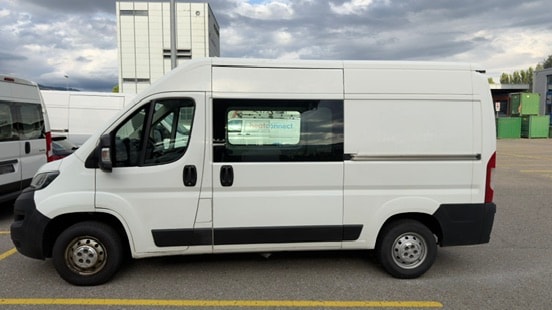 PEUGEOT Boxer 2.0 HDI 335 Allure L2H2-image-1