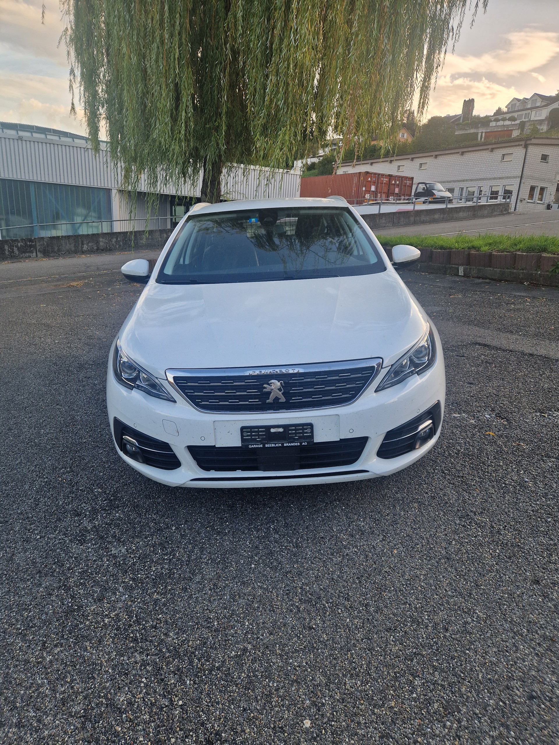 PEUGEOT 308 SW 1.5 BlueHDI Tech Edition EAT8-image-0