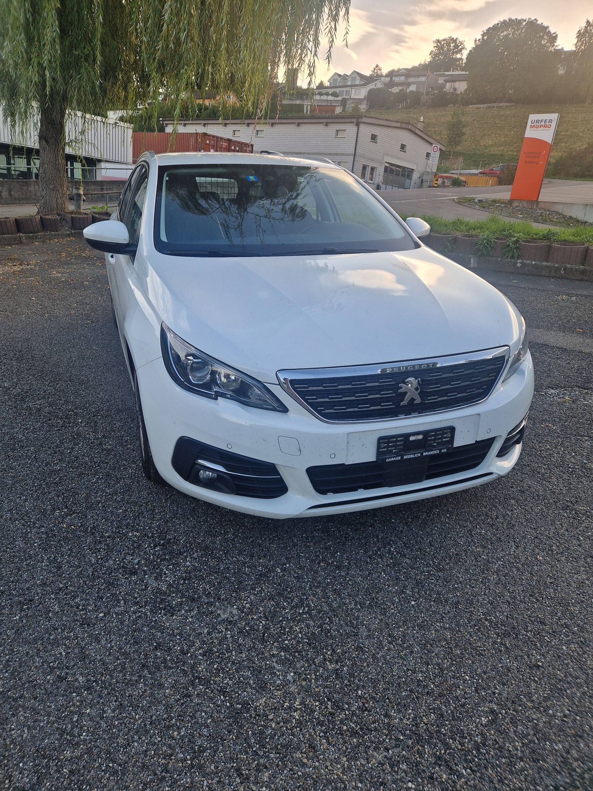 PEUGEOT 308 SW 1.5 BlueHDI Tech Edition EAT8-image-1
