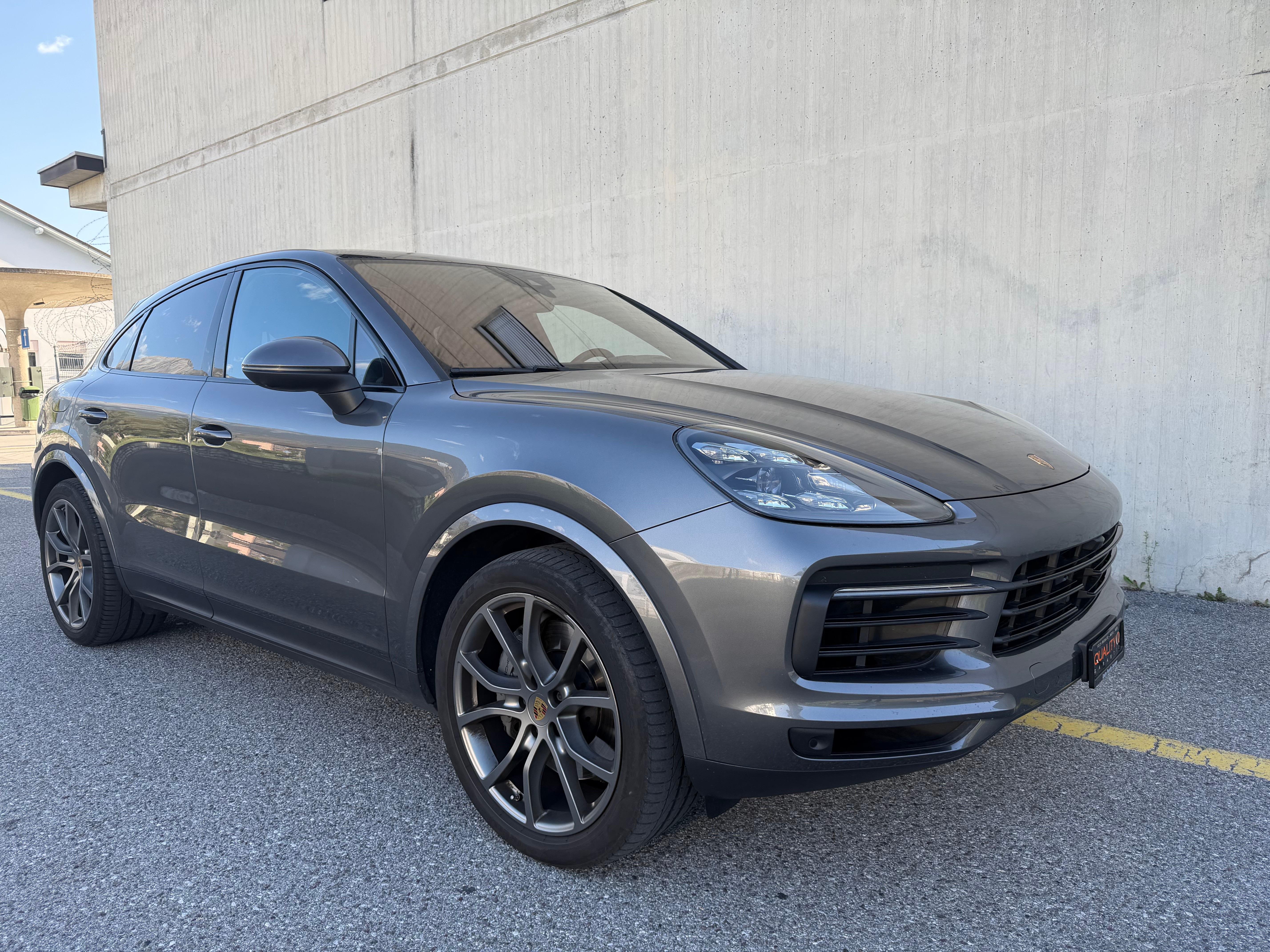 Car photo