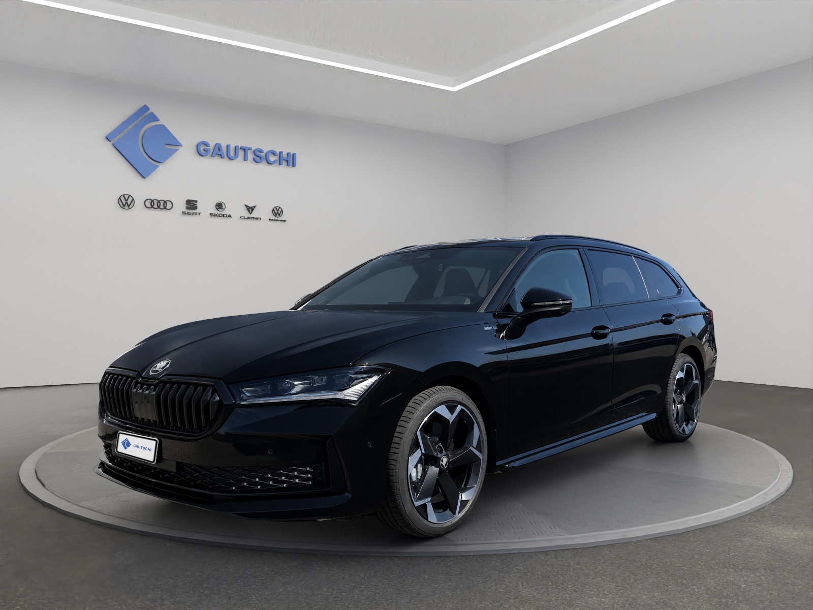SKODA Superb Combi 2.0 TDi Sportline 4x4 DSG — slika 1