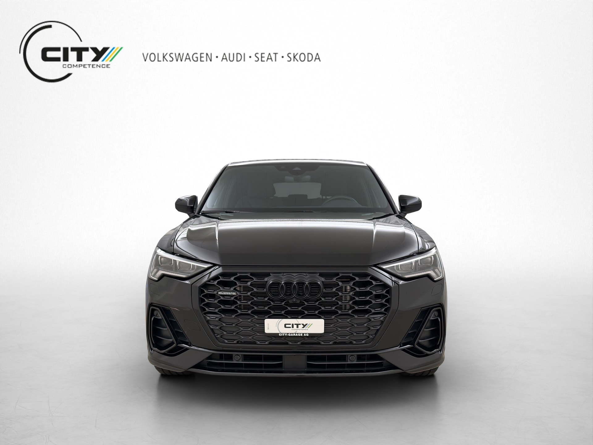 AUDI Q3 Sportback 2.0 45 TFSI S line-image-3