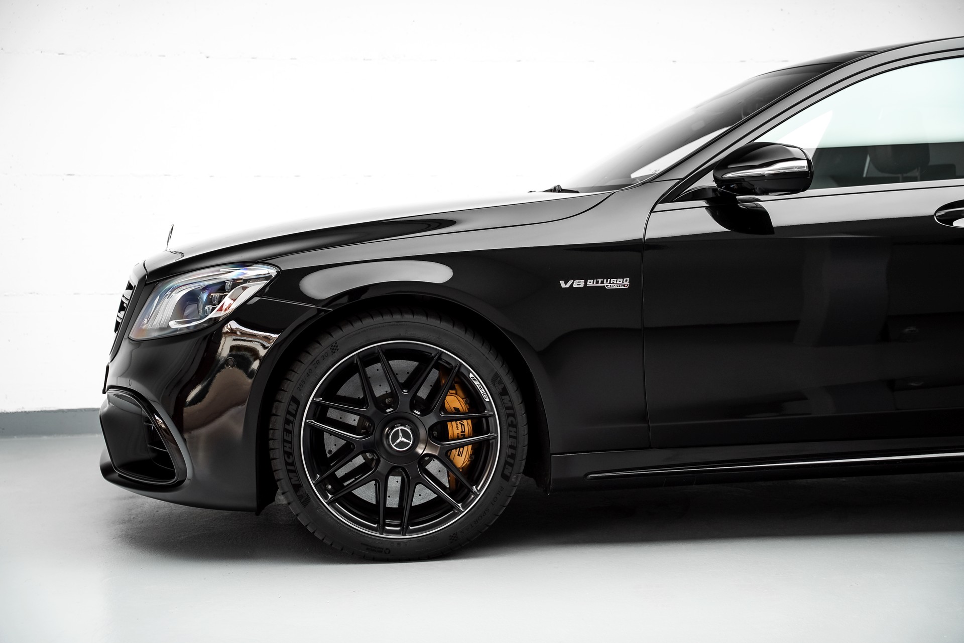 MERCEDES-BENZ S 63 V8 AMG 4matic+ lang-image-3
