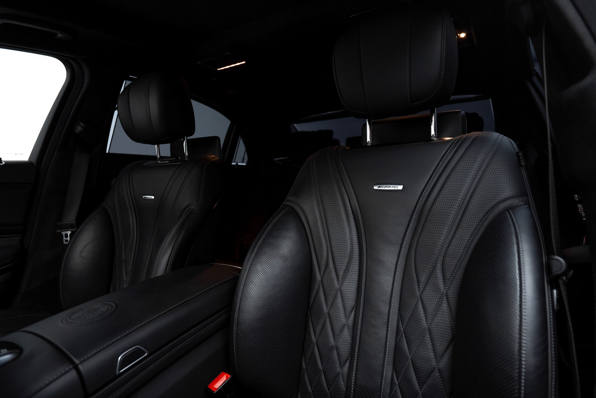 MERCEDES-BENZ S 63 V8 AMG 4matic+ lang-image-11
