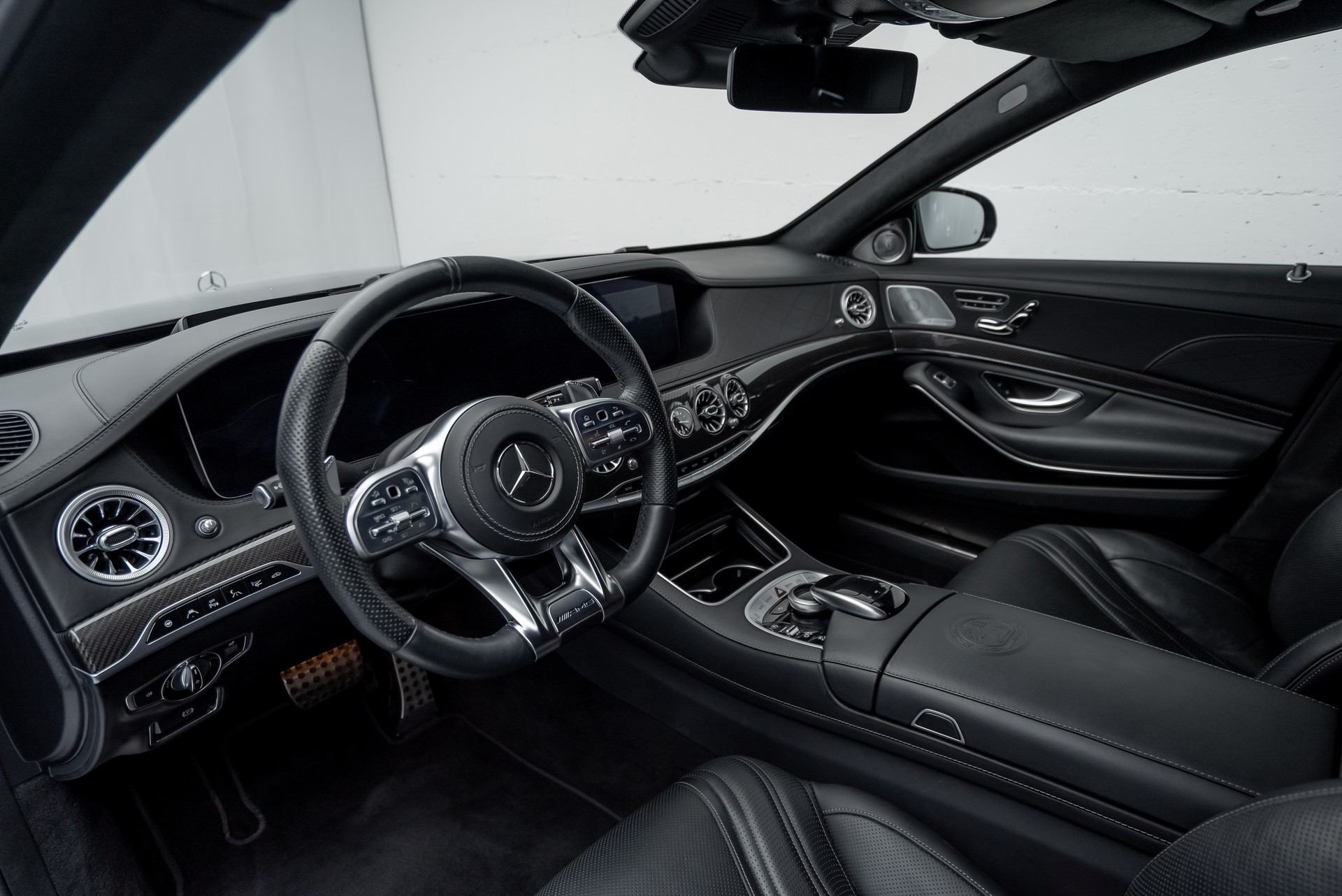 MERCEDES-BENZ S 63 V8 AMG 4matic+ lang-image-10