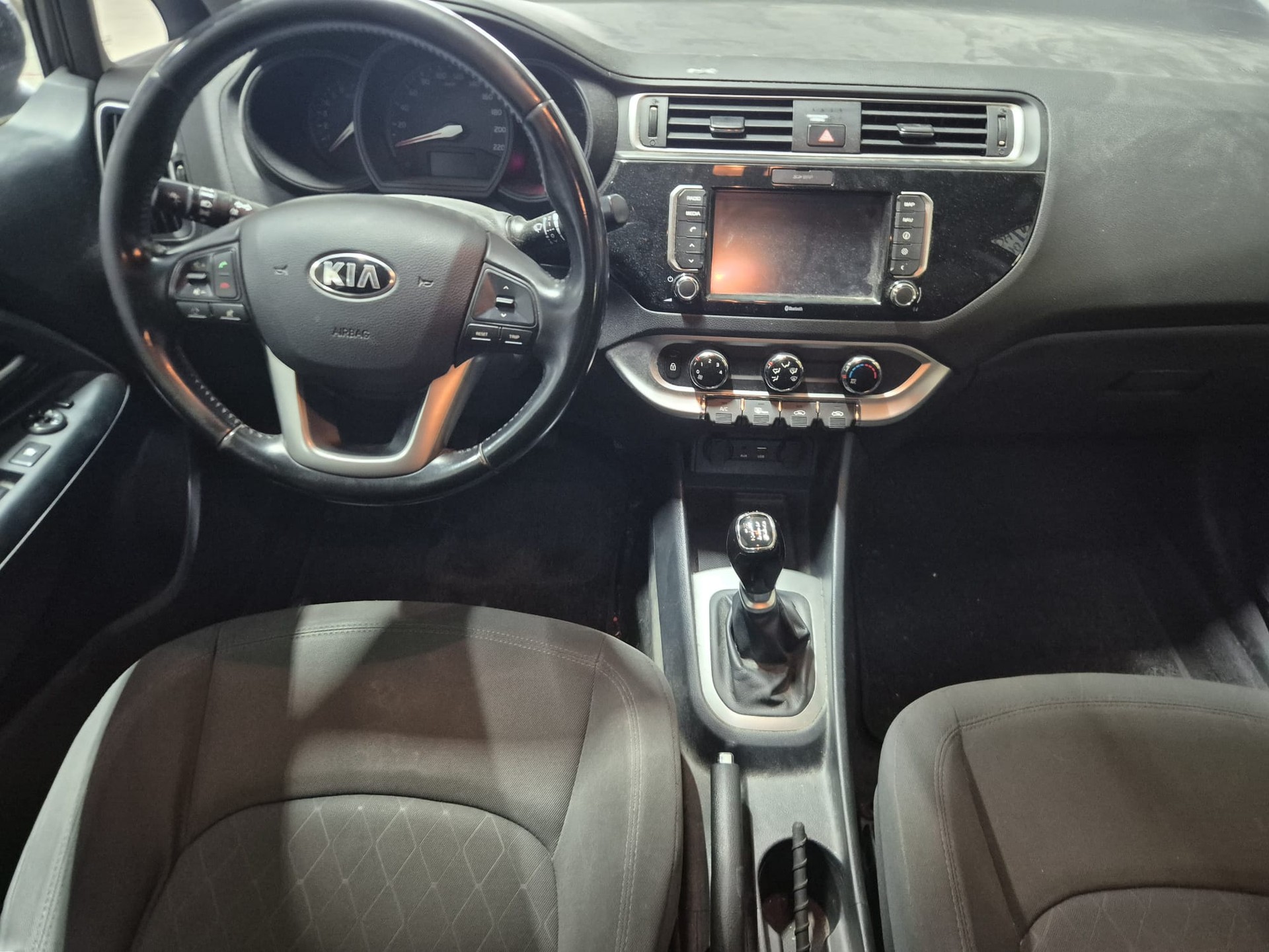 KIA Rio 1.4 CVVT Trend-image-5