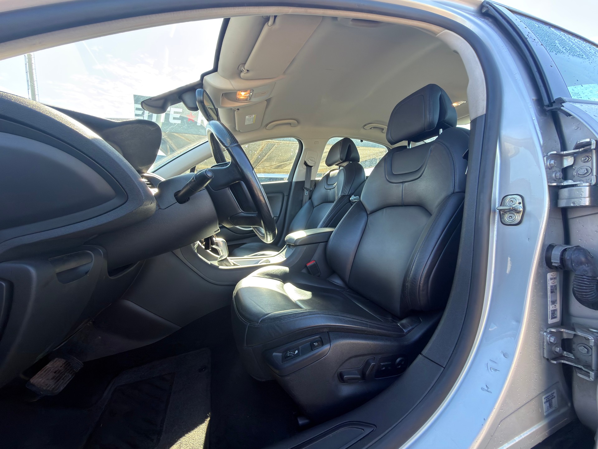 CITROEN C5 Berline 2.0 HDi Dynamique+ Automatic-image-12