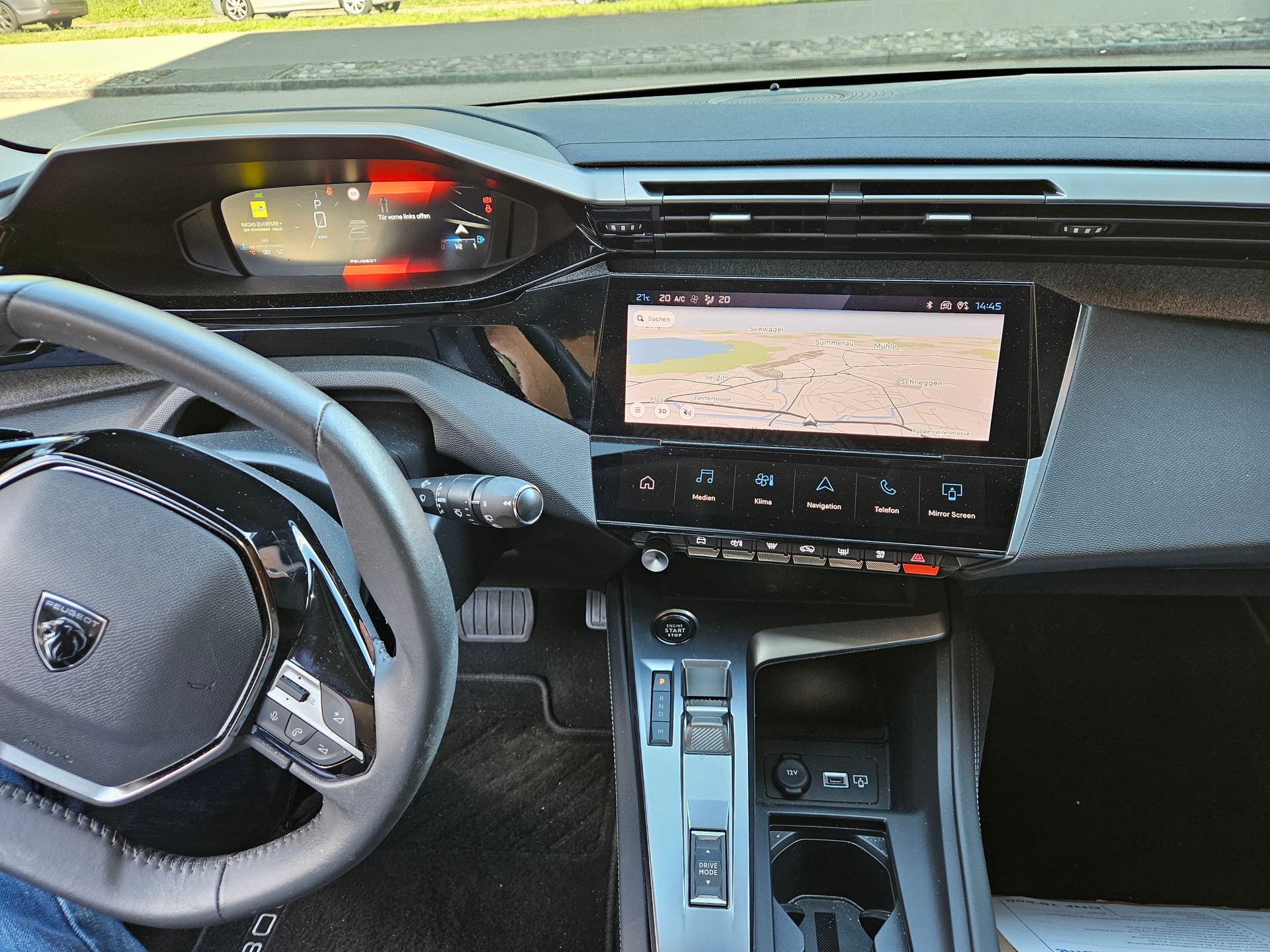 PEUGEOT 1.5 BlueHDi Allure Pack-image-3