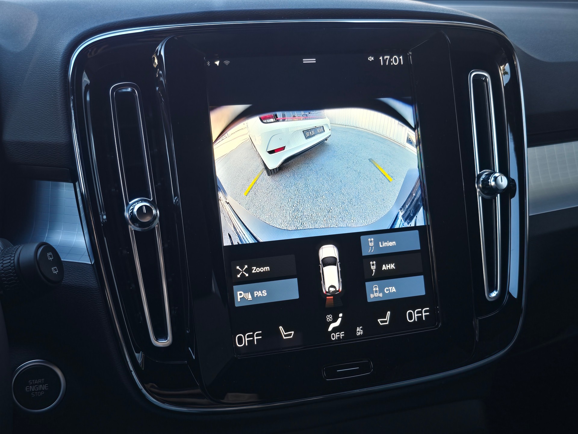 VOLVO XC40 T2 Core XCITE Geartronic mit AHK-image-28