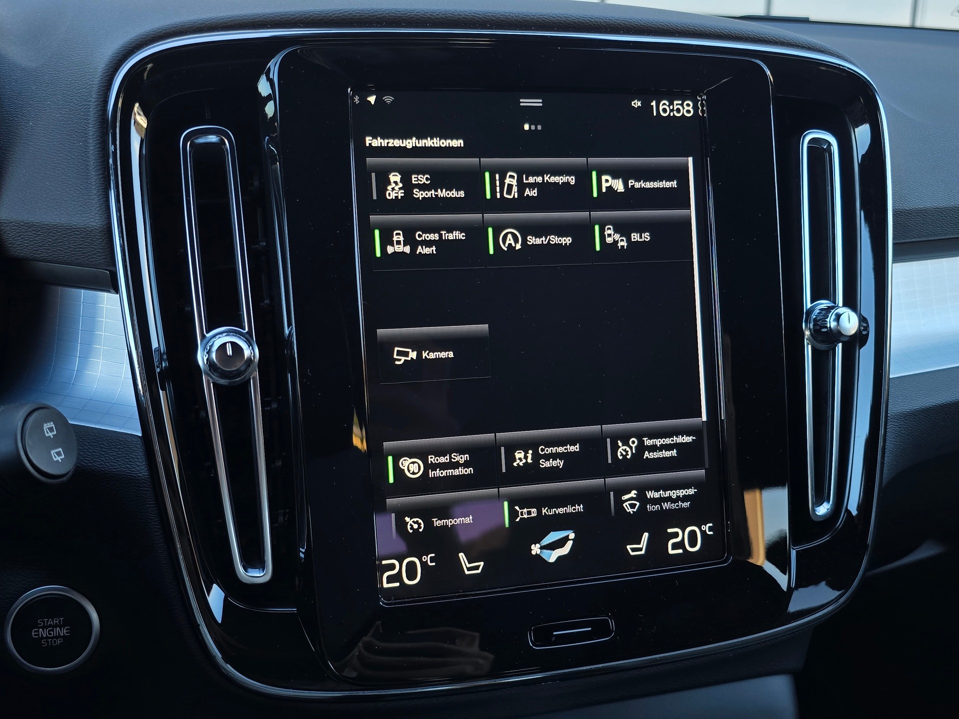 VOLVO XC40 T2 Core XCITE Geartronic mit AHK-image-24
