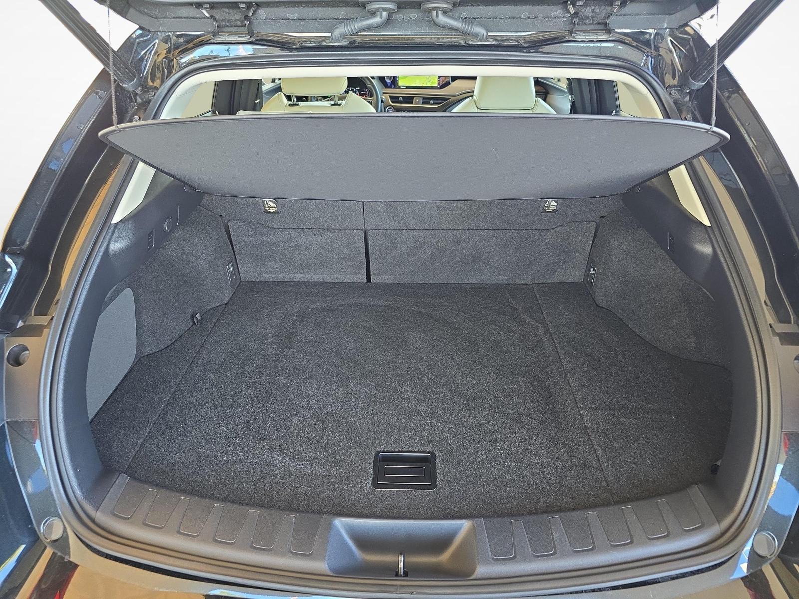 LEXUS UX 250h Excellence-image-11