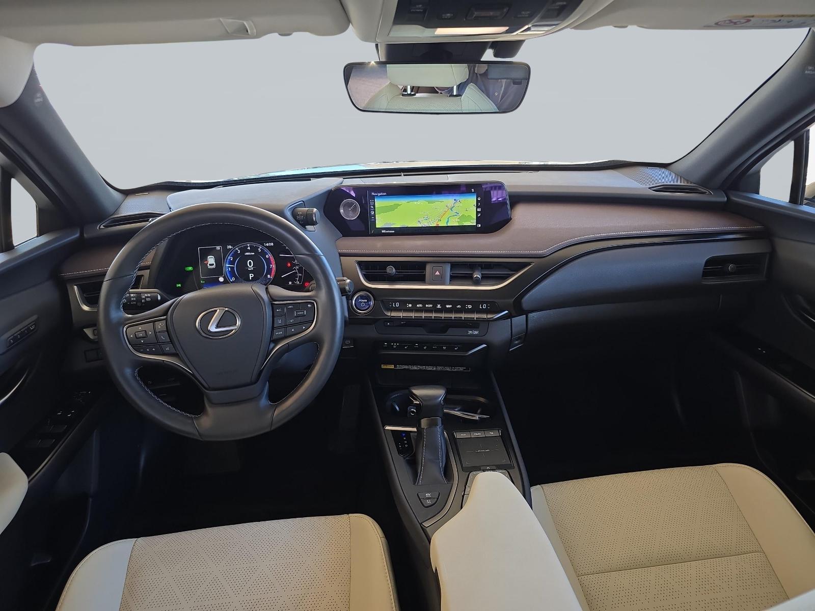 LEXUS UX 250h Excellence-image-8