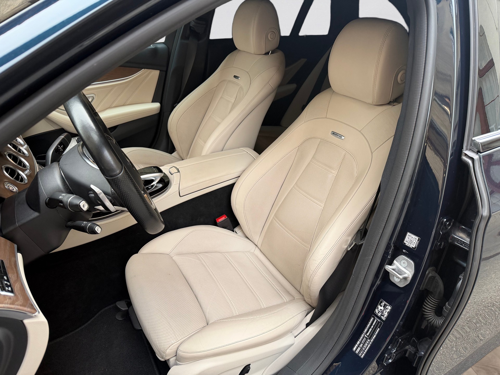 MERCEDES-BENZ E 43 AMG 4 Matic 9G-Tronic-image-10