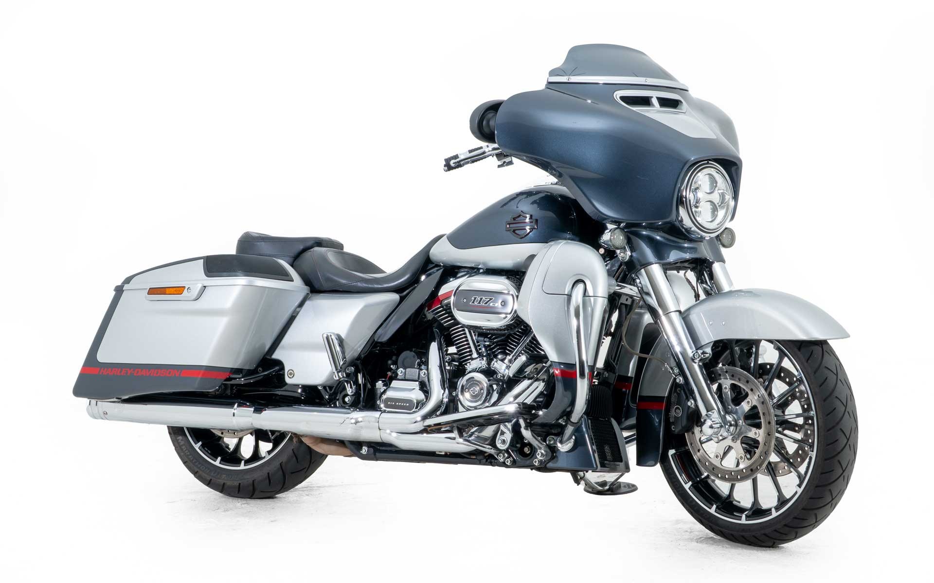HARLEY-DAVIDSON FLHXSE Street Glide ABS CVO 117