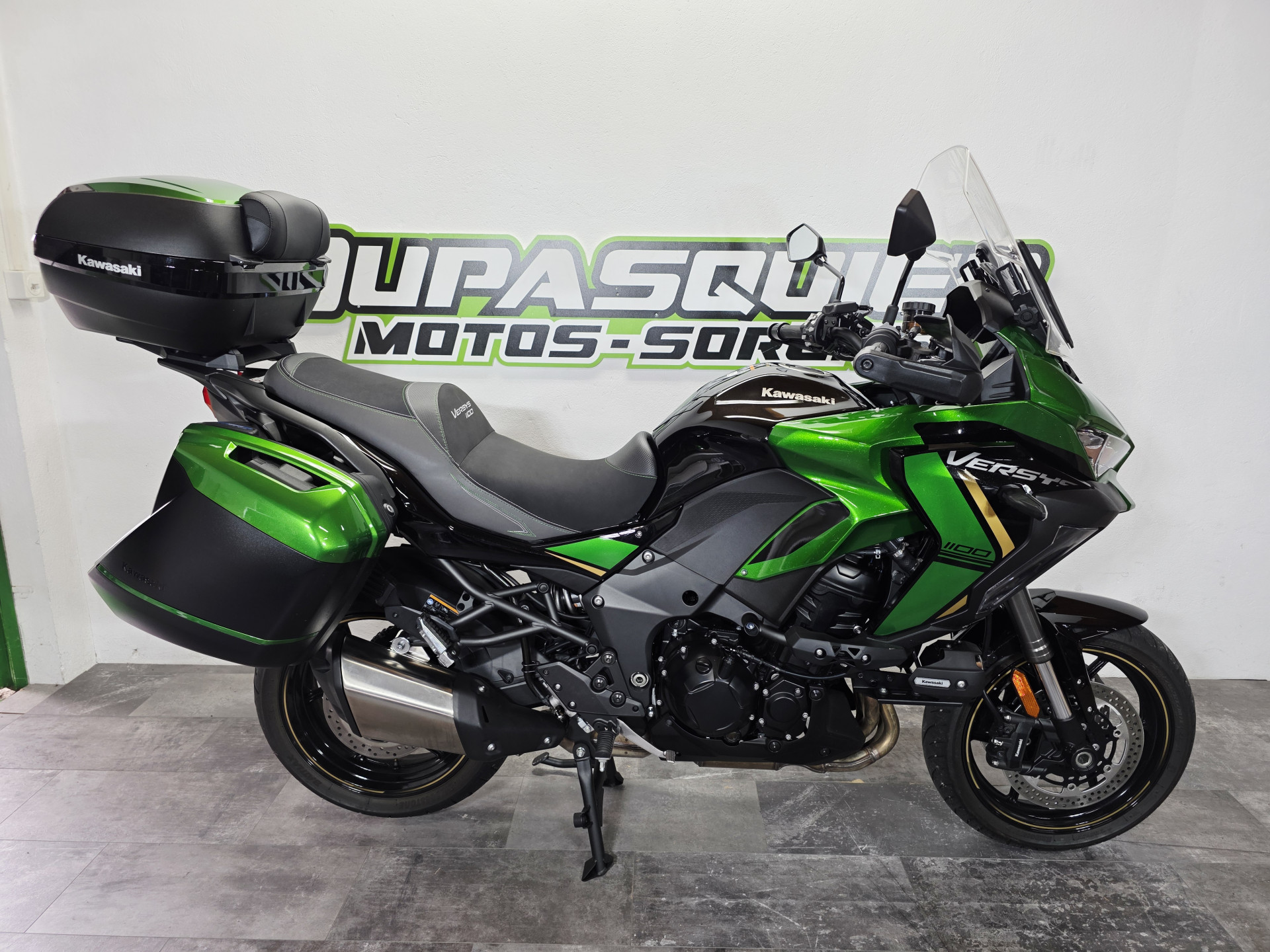 KAWASAKI Versys 1100 SE Grand Tourer-showroom-element-1