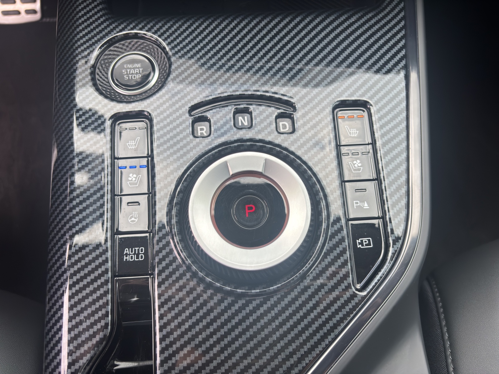 KIA Niro 1.6GDi Style DCT-image-11
