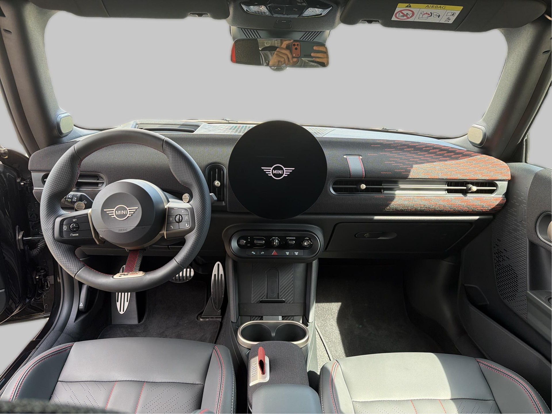 MINI John Cooper Works Cabrio-image-10