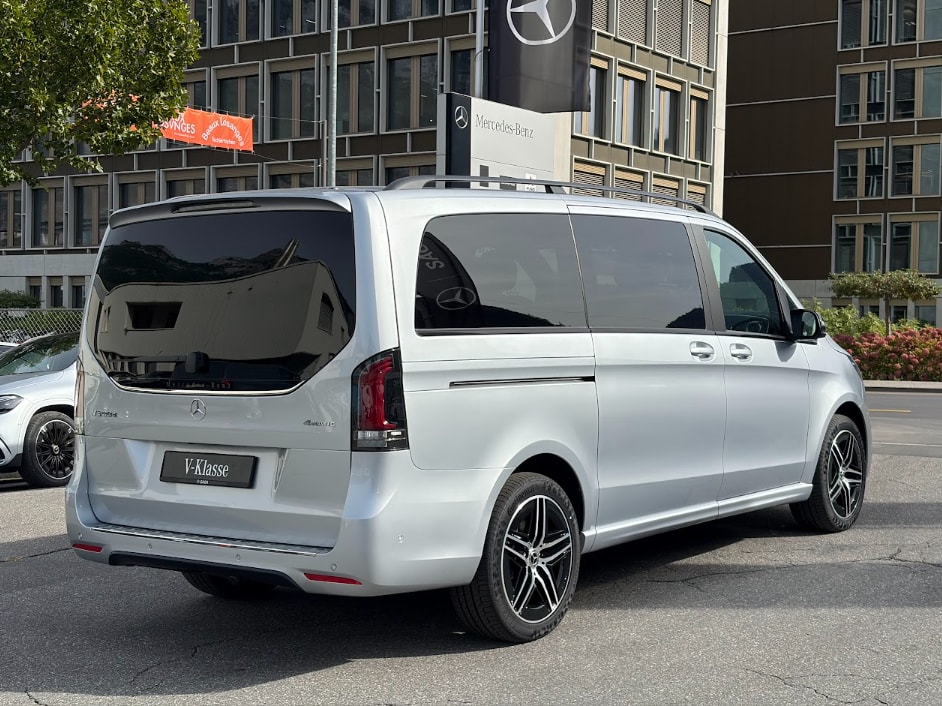 MERCEDES-BENZ V 300 d Exclusive L SWISS EDITION 4MATIC-image-13