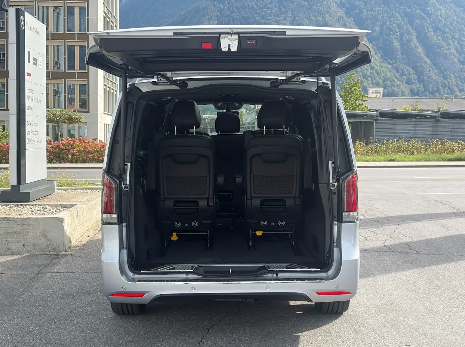MERCEDES-BENZ V 300 d Exclusive L SWISS EDITION 4MATIC-image-10