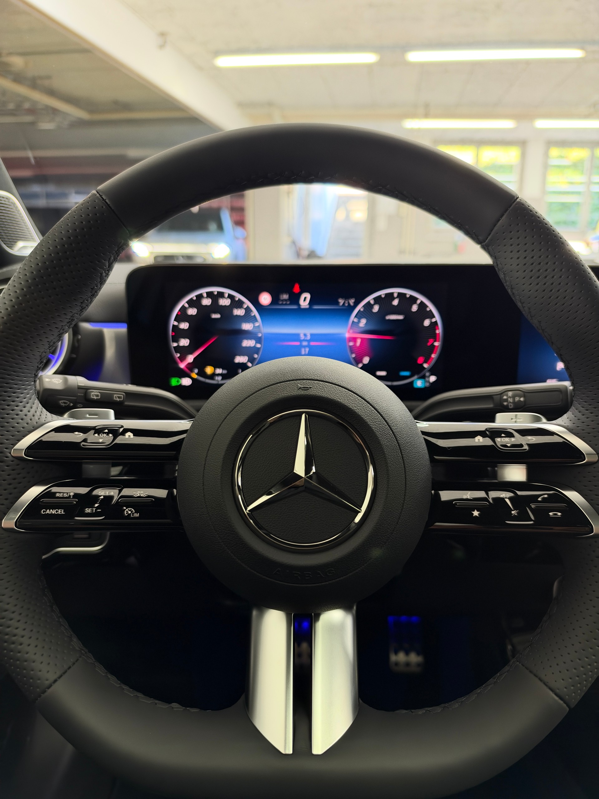 MERCEDES-BENZ A 220 4Matic-image-8