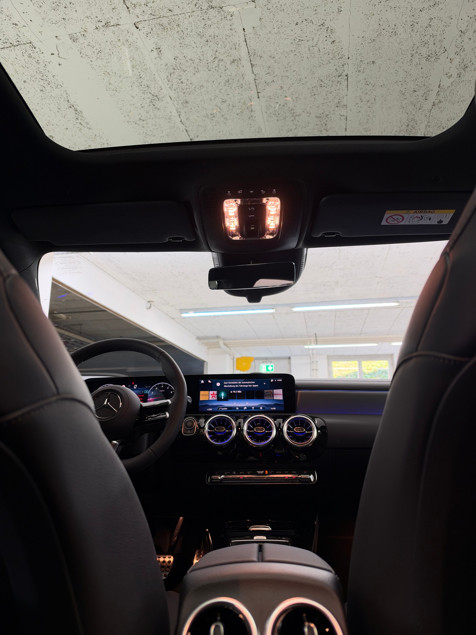 MERCEDES-BENZ A 220 4Matic-image-13