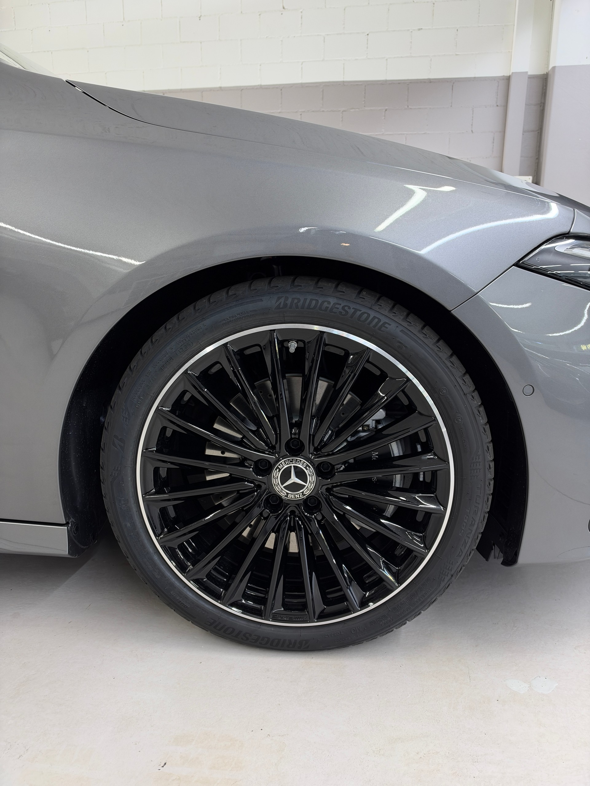 MERCEDES-BENZ A 220 4Matic-image-3