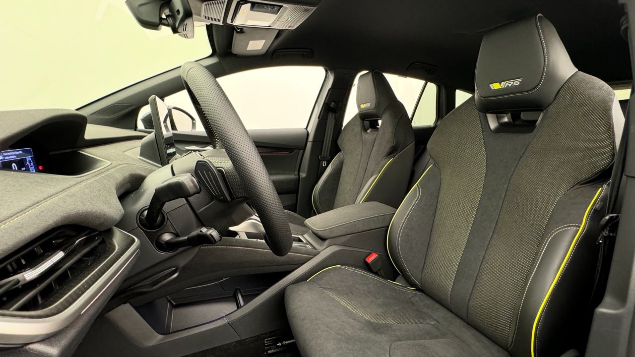 SKODA Enyaq 4x4 RS-image-5