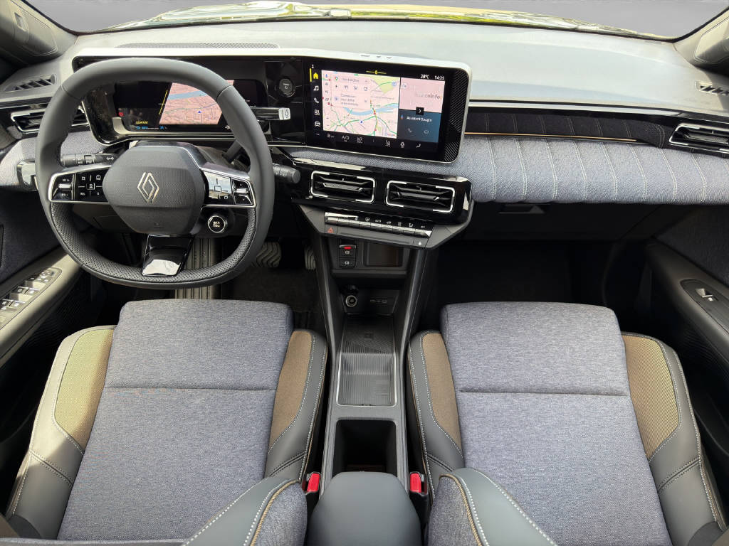 RENAULT R5 E-Tech Comfort Range techno-image-4