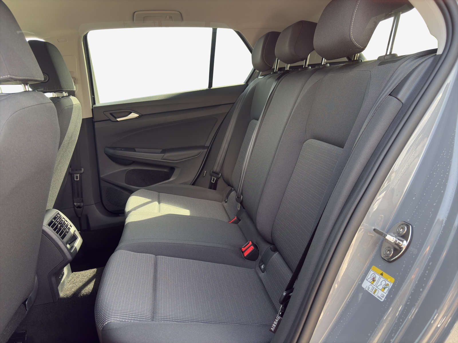 VW Golf 1.5 e TSI mHEV Value DSG-image-11