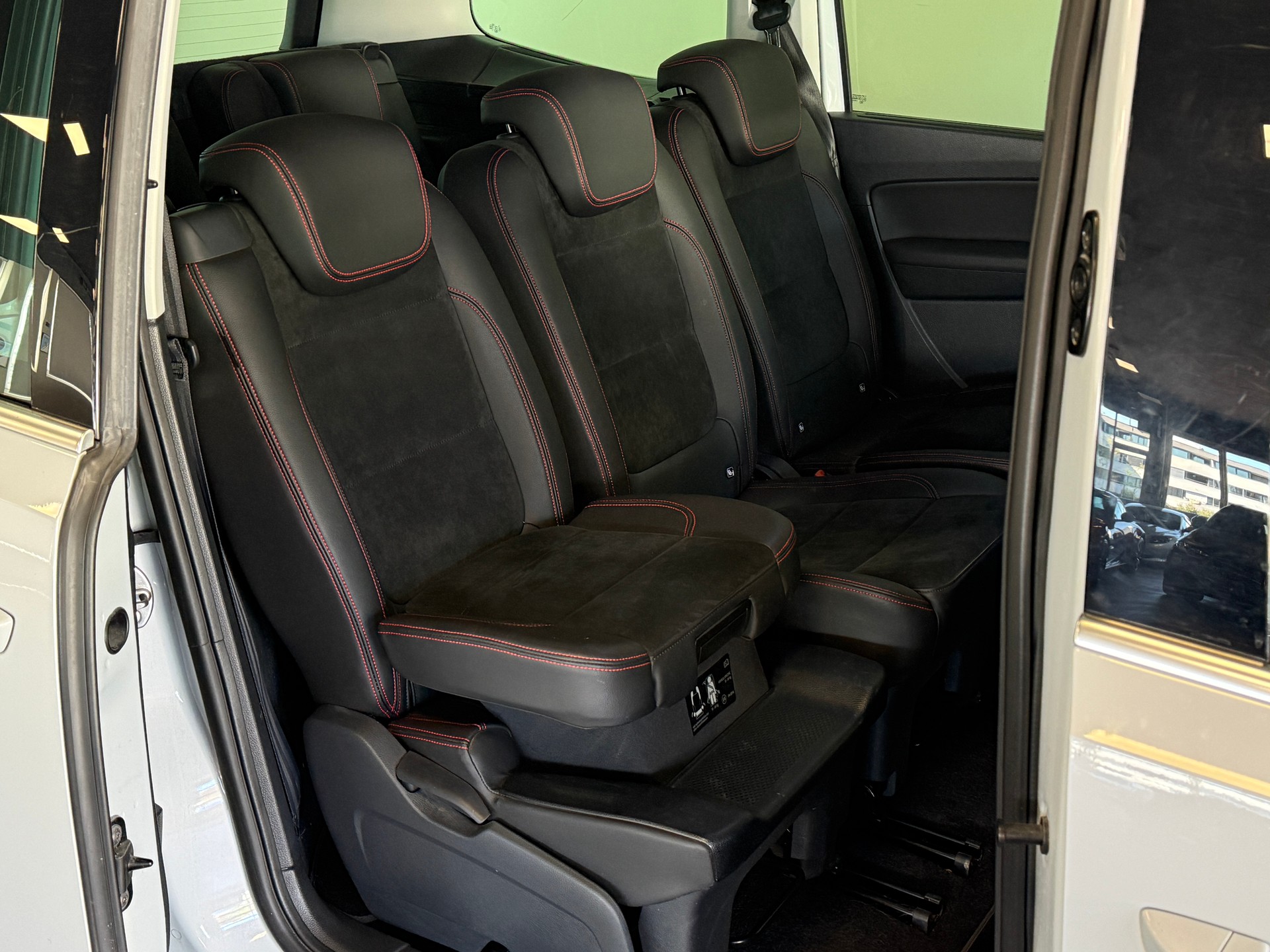 SEAT Alhambra 2.0 TDI Hola FR 4Drive *7-PLATZ* AHK 2.4T-image-13