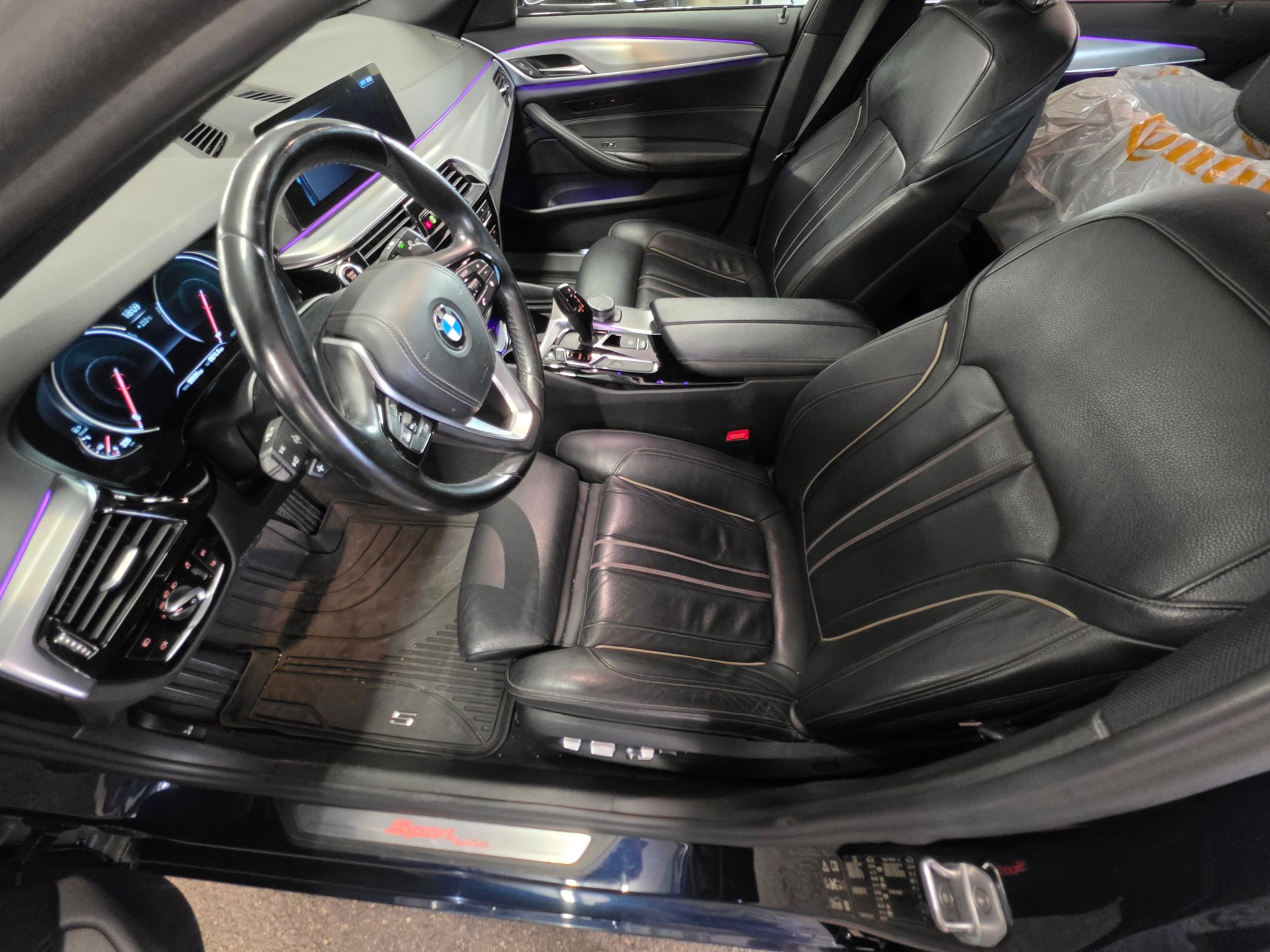 BMW 520d xDrive Touring Sport Line Steptronic-image-9