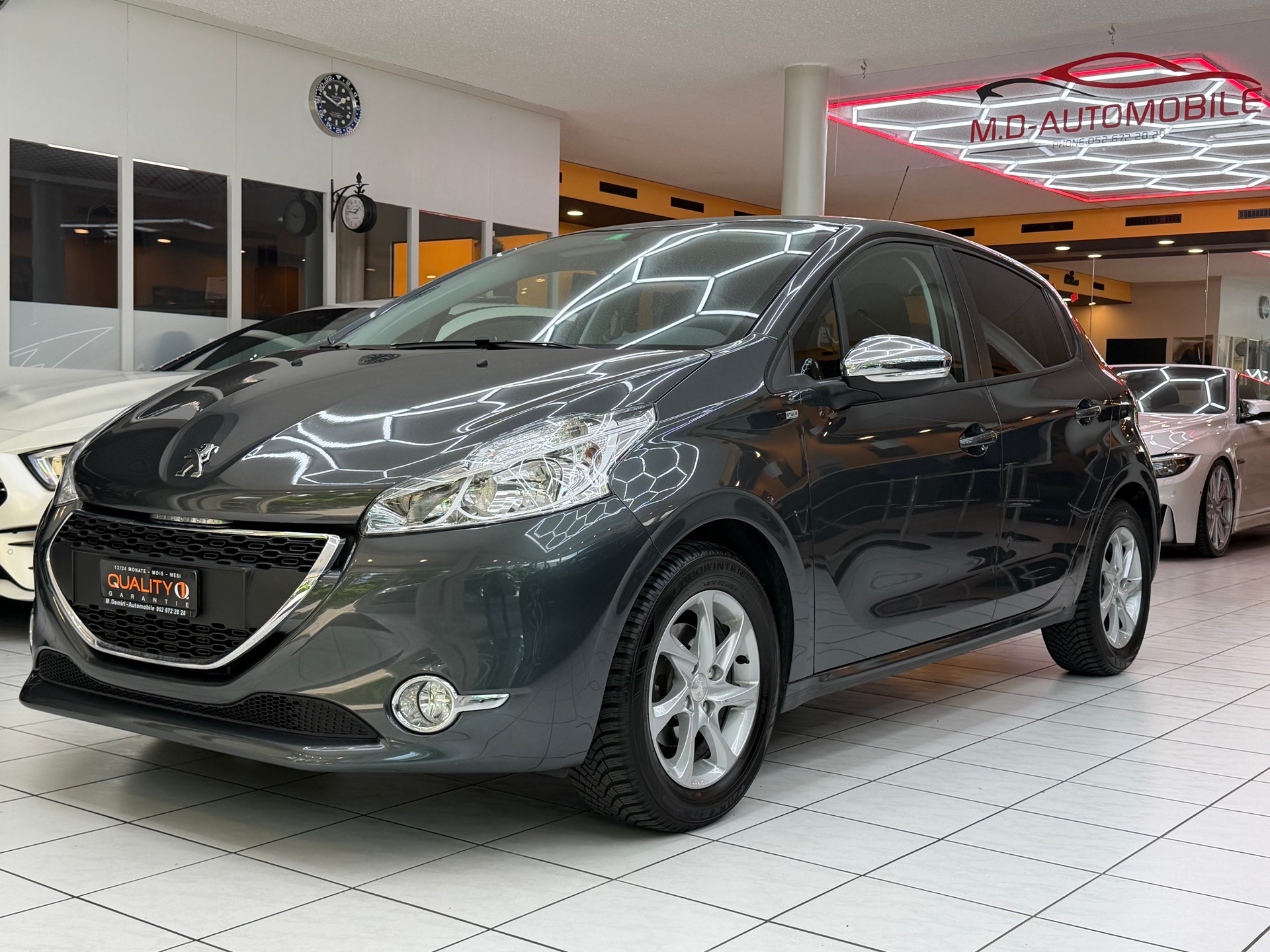 PEUGEOT 208 1.2 PureTech Access-image-4