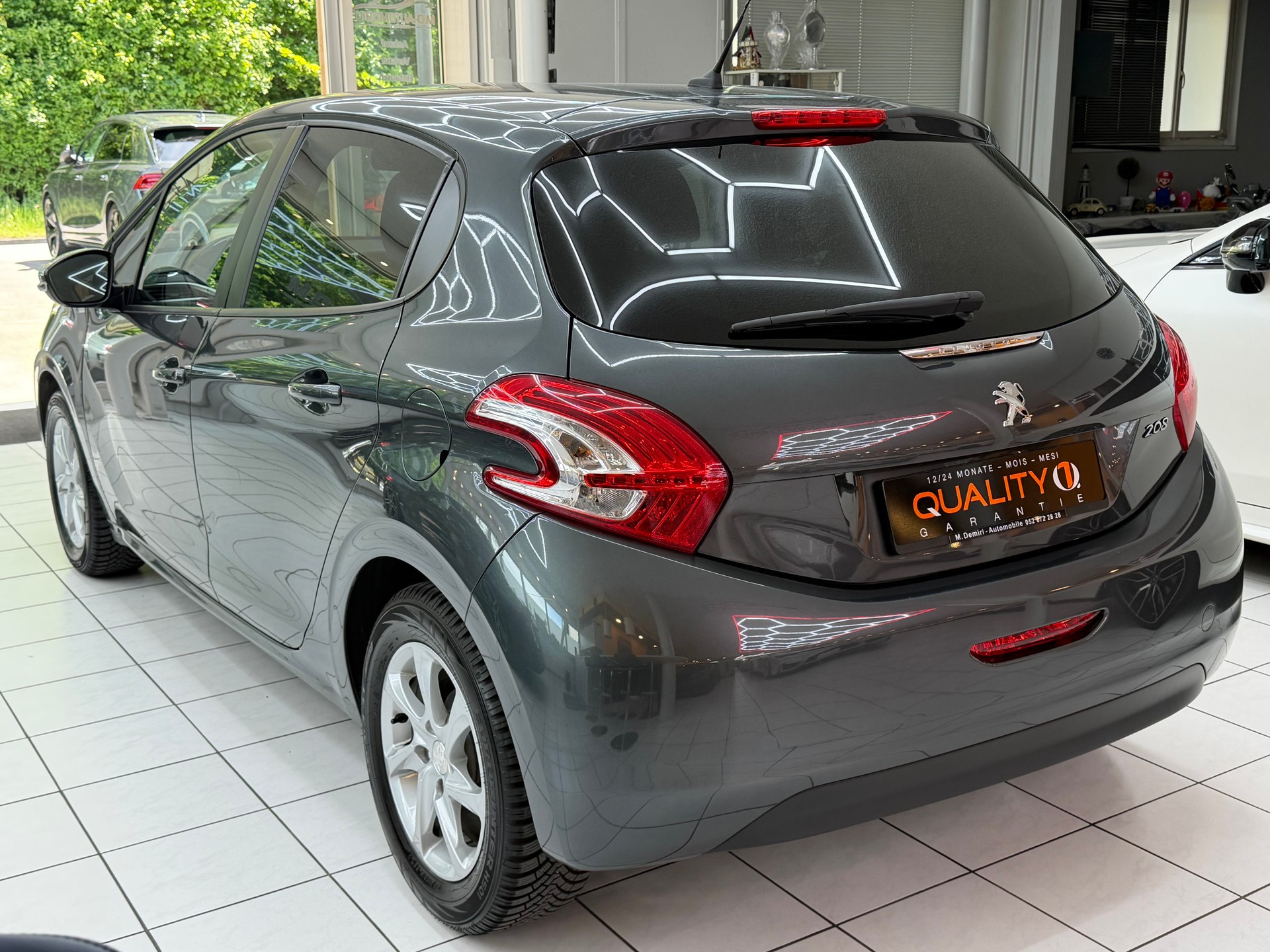 PEUGEOT 208 1.2 PureTech Access-image-7