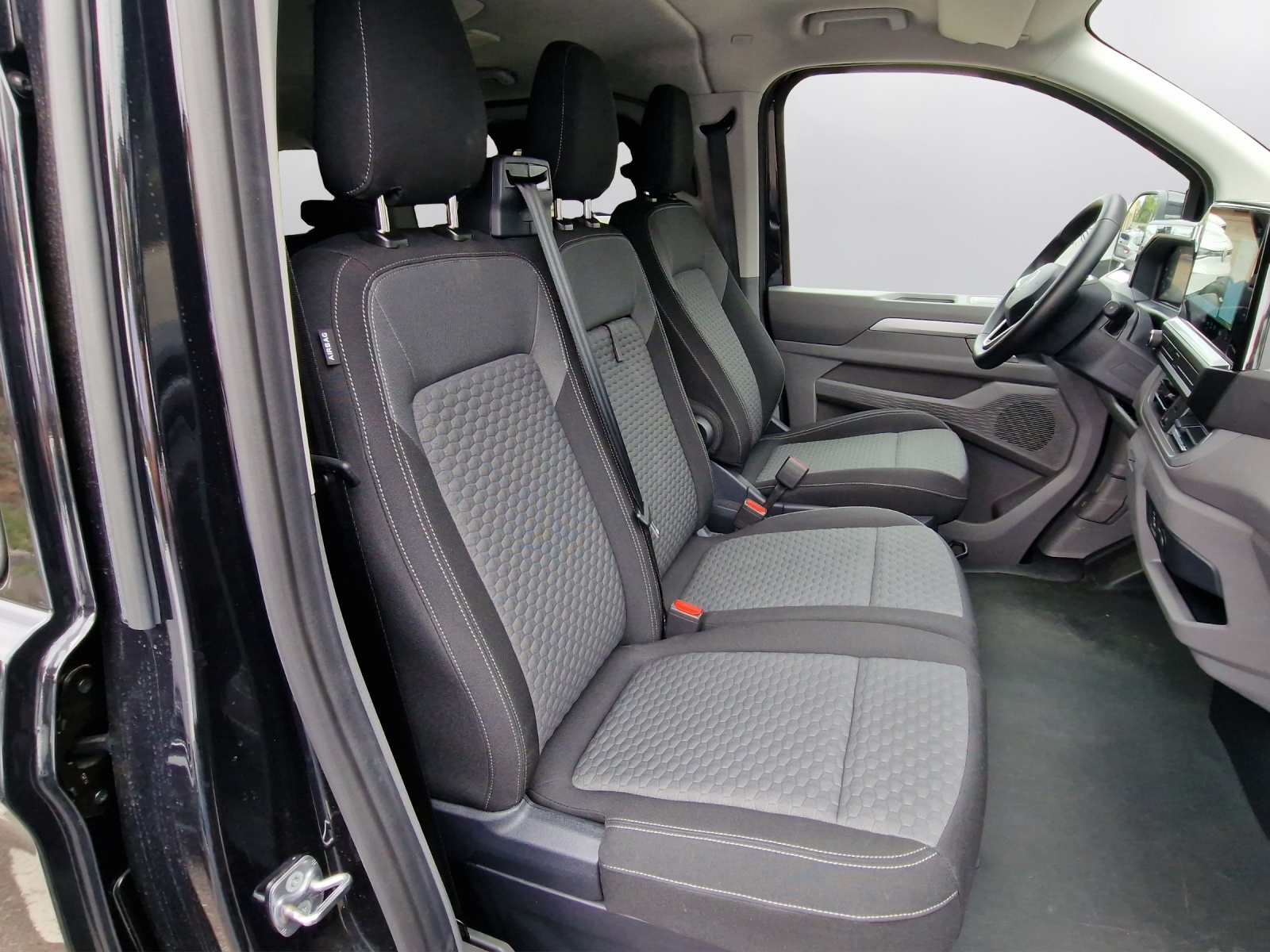 VW Caravelle 2.0 TDI Life LWB Aut 8-image-13