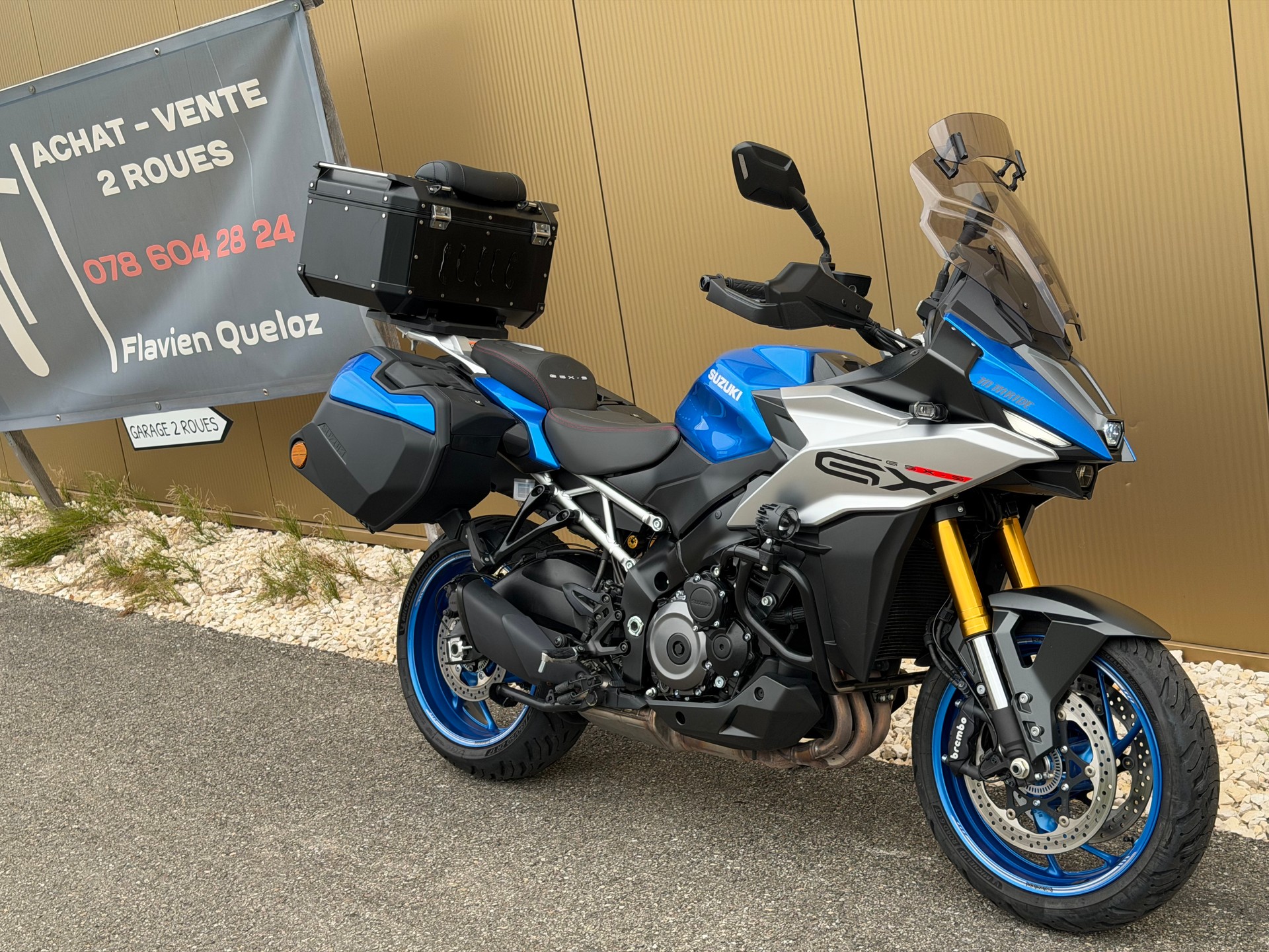 SUZUKI GSX-S 1000 GX Travel-showroom-element-2