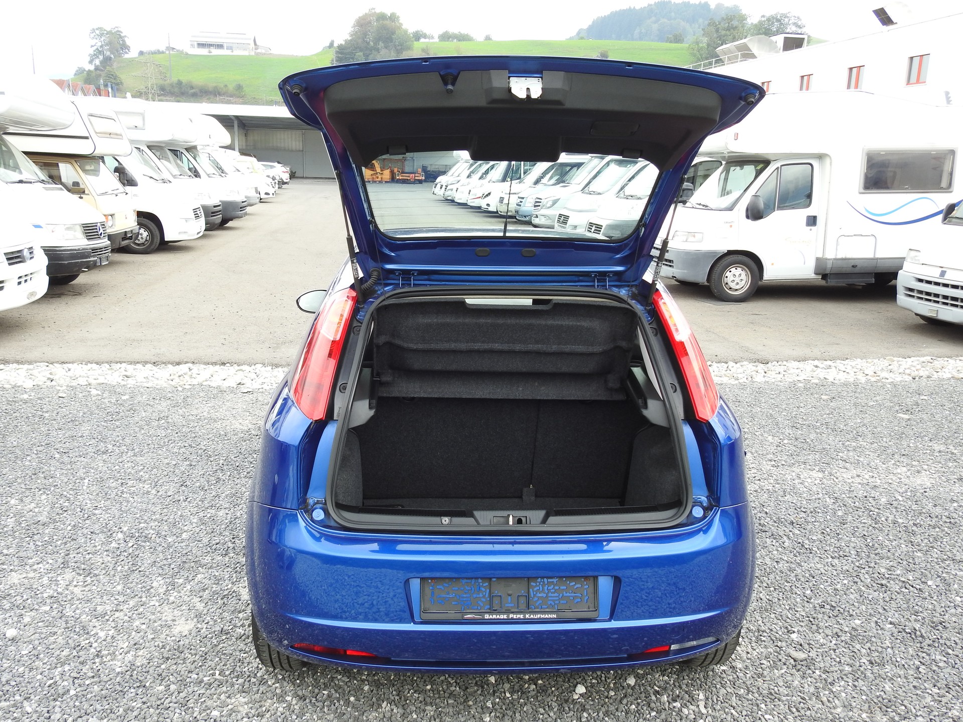 FIAT Punto 1.4 Emotion-image-9