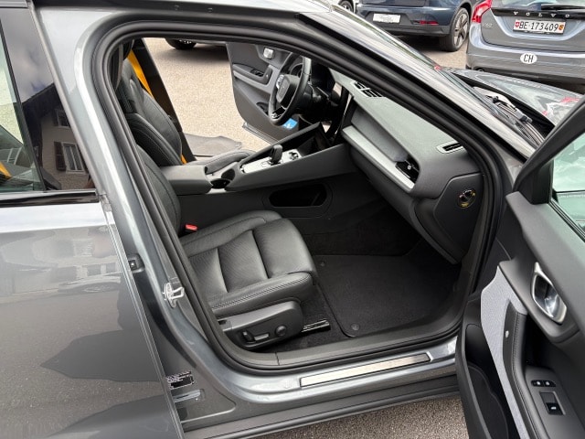POLESTAR 2 Long Range Dual Motor Performance-image-5