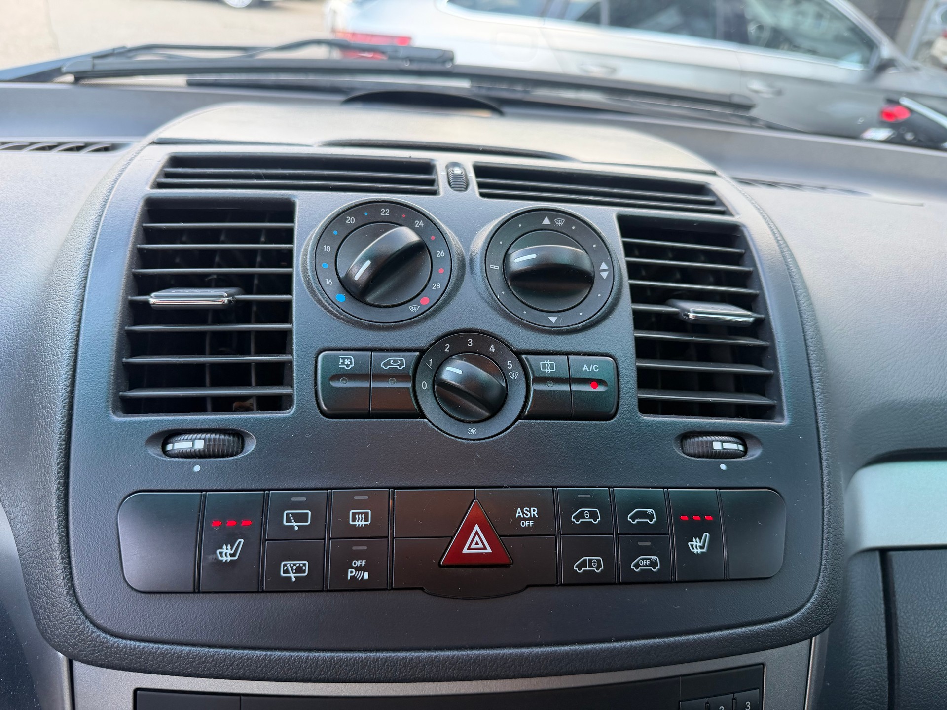 MERCEDES-BENZ Vito 116 CDI Blue Efficiency L A-image-14