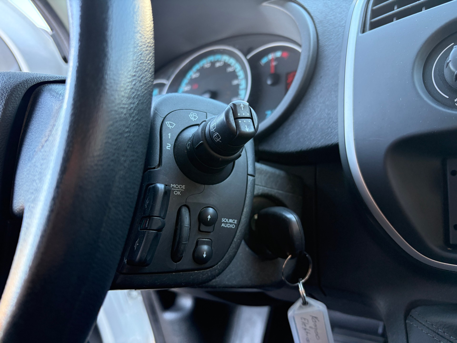 RENAULT Kangoo Z.E. Access-image-14