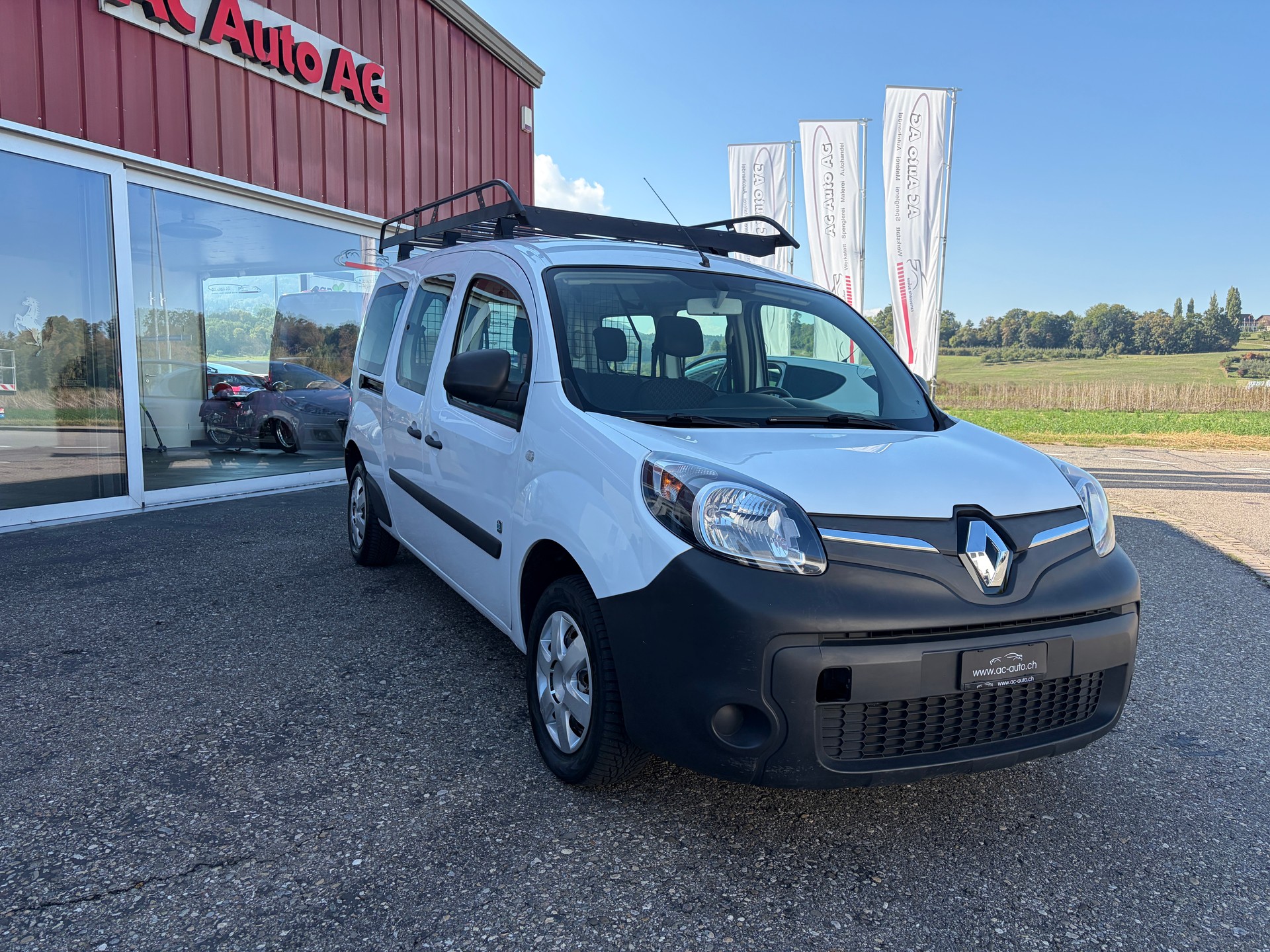 RENAULT Kangoo Z.E. Access-image-8