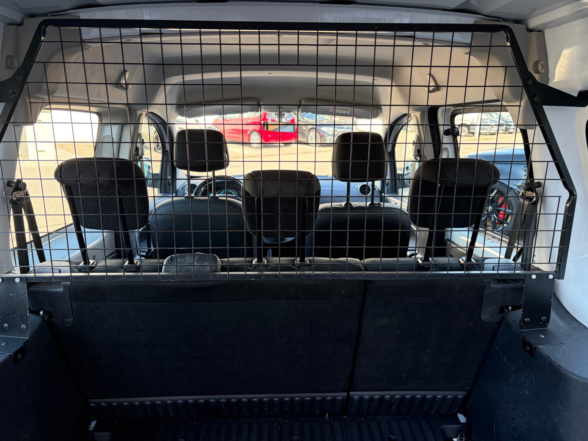 RENAULT Kangoo Z.E. Access-image-16