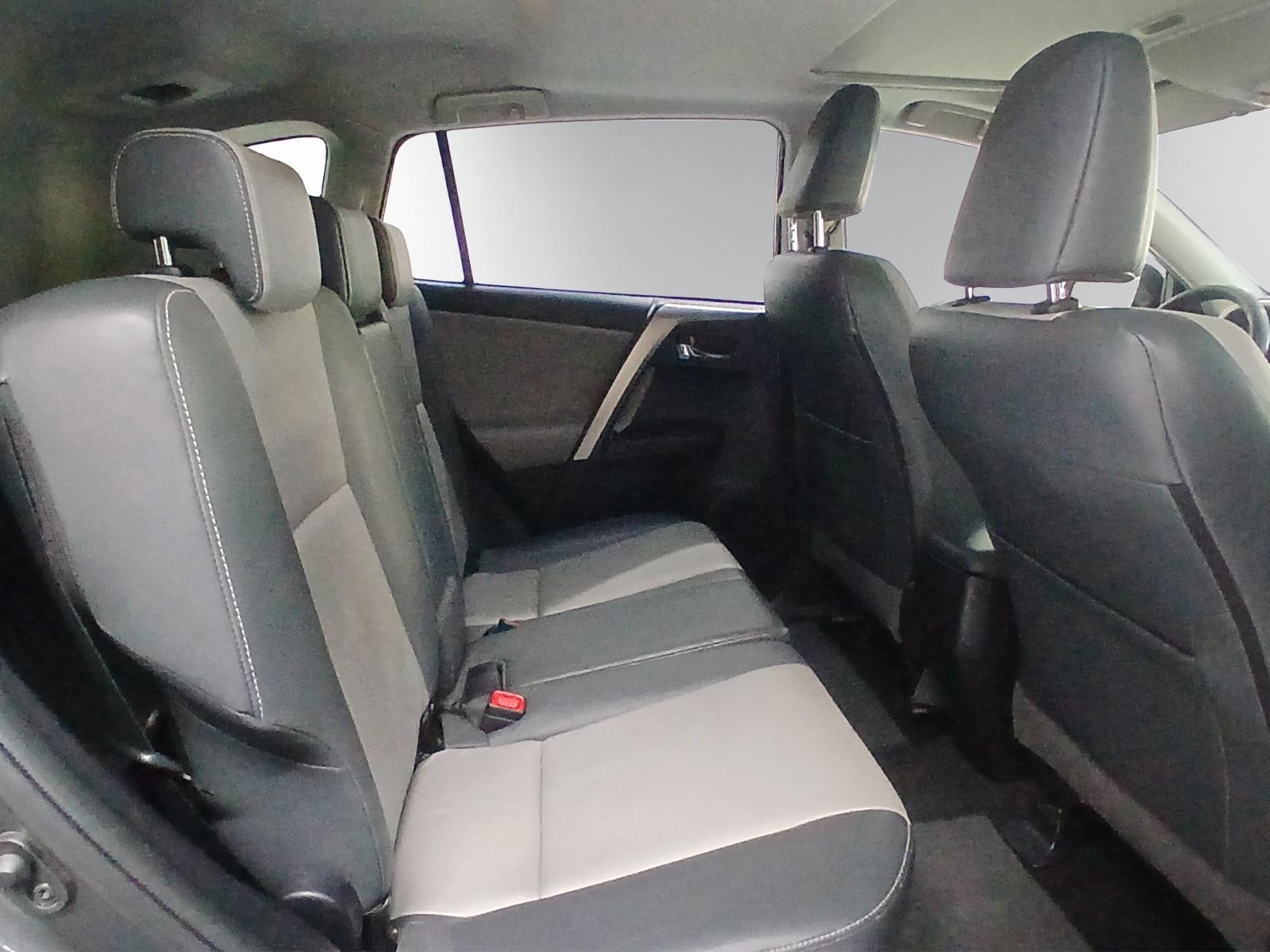 TOYOTA RAV4 2.0i VMa Sol Premium MdS-image-7