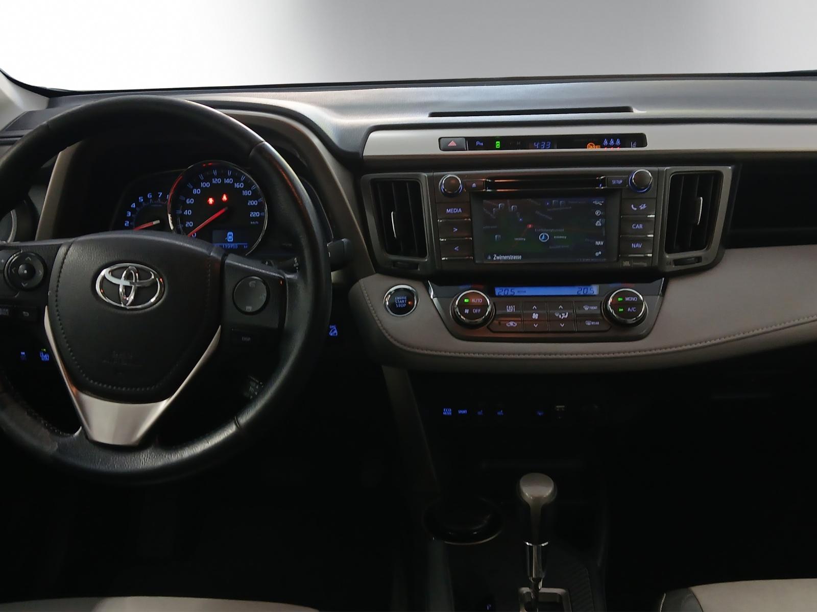 TOYOTA RAV4 2.0i VMa Sol Premium MdS-image-11